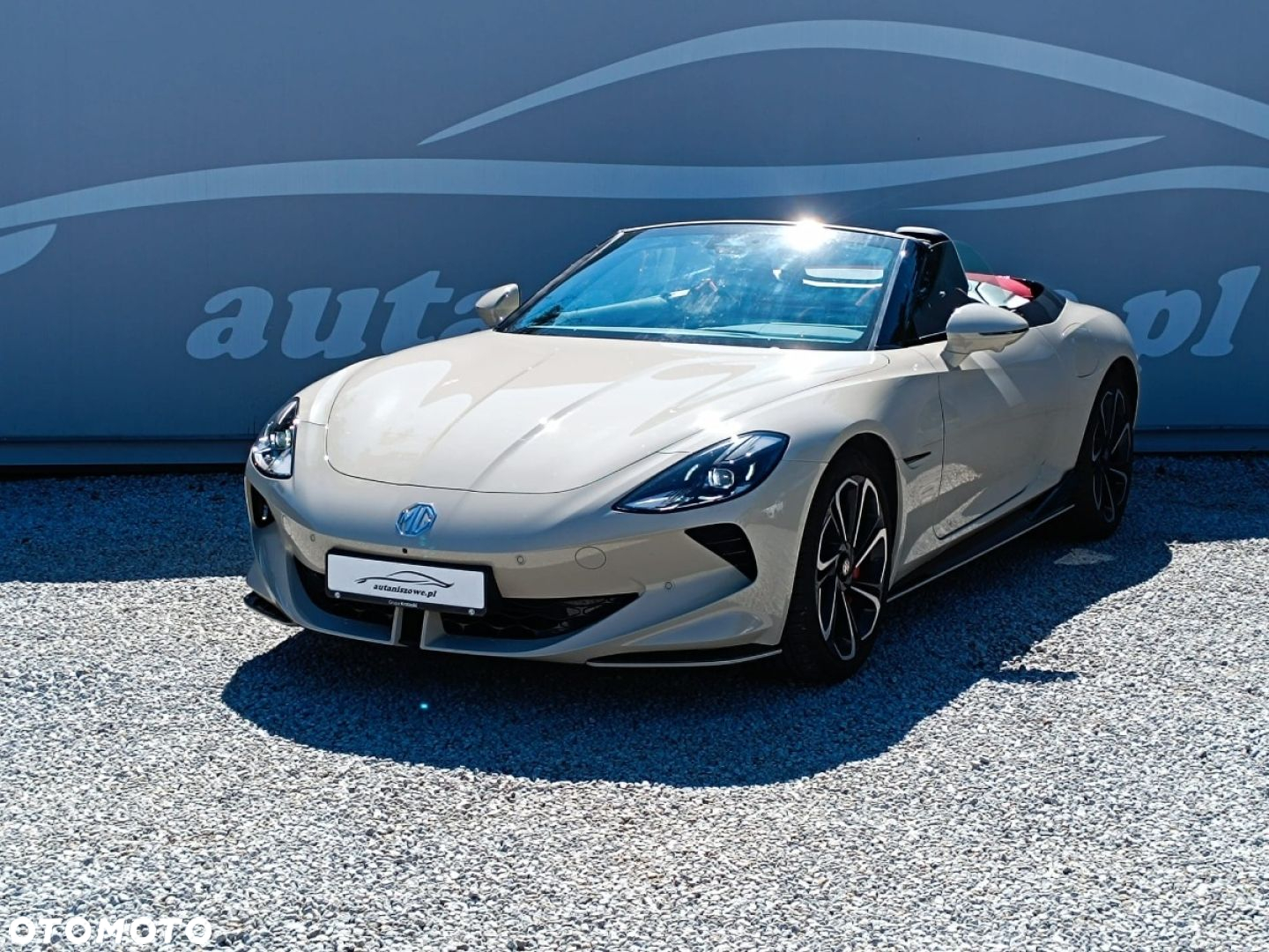 MG Cyberster 77kWh AWD Czerwony Dach - 12