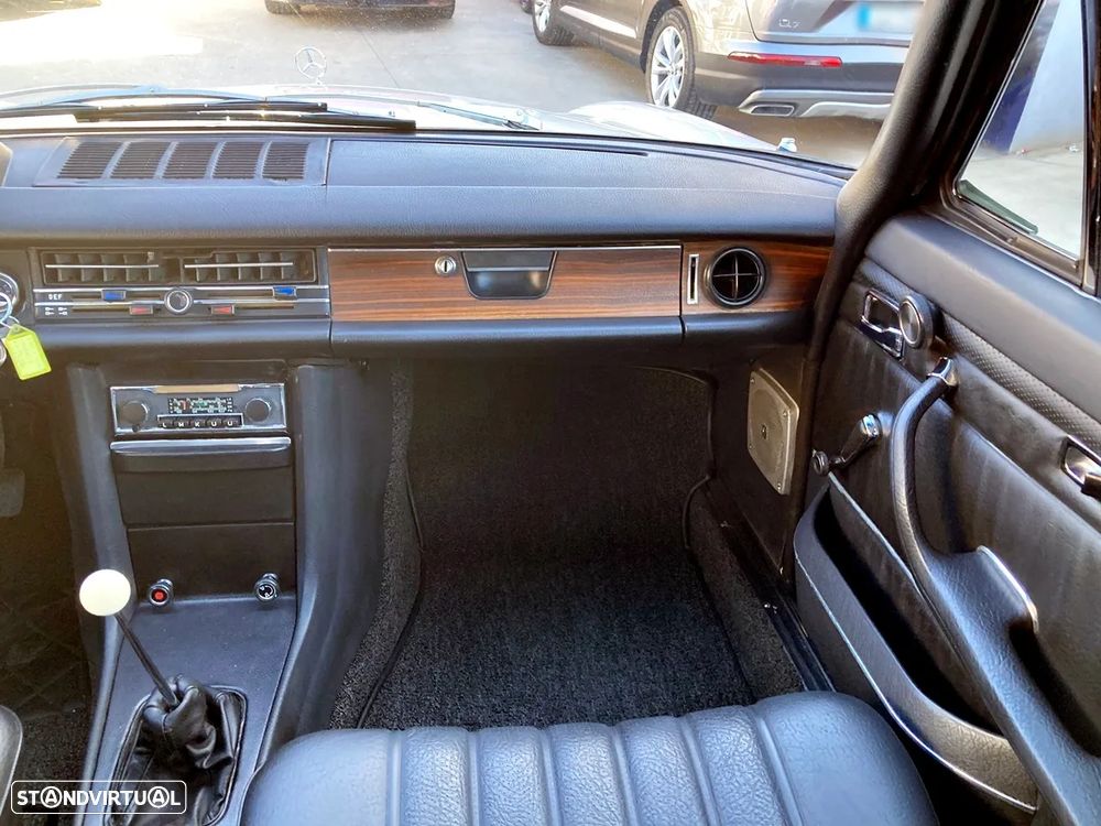 Mercedes-Benz 250 - 11