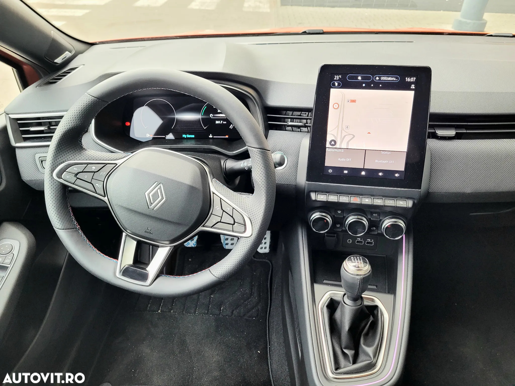 Renault Clio V TCe 90 Esprit Alpine - 17