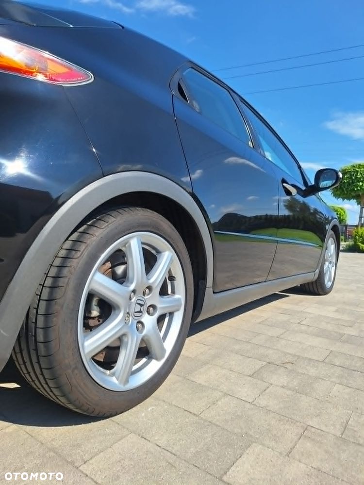 Honda Civic 1.8 Executive - 15