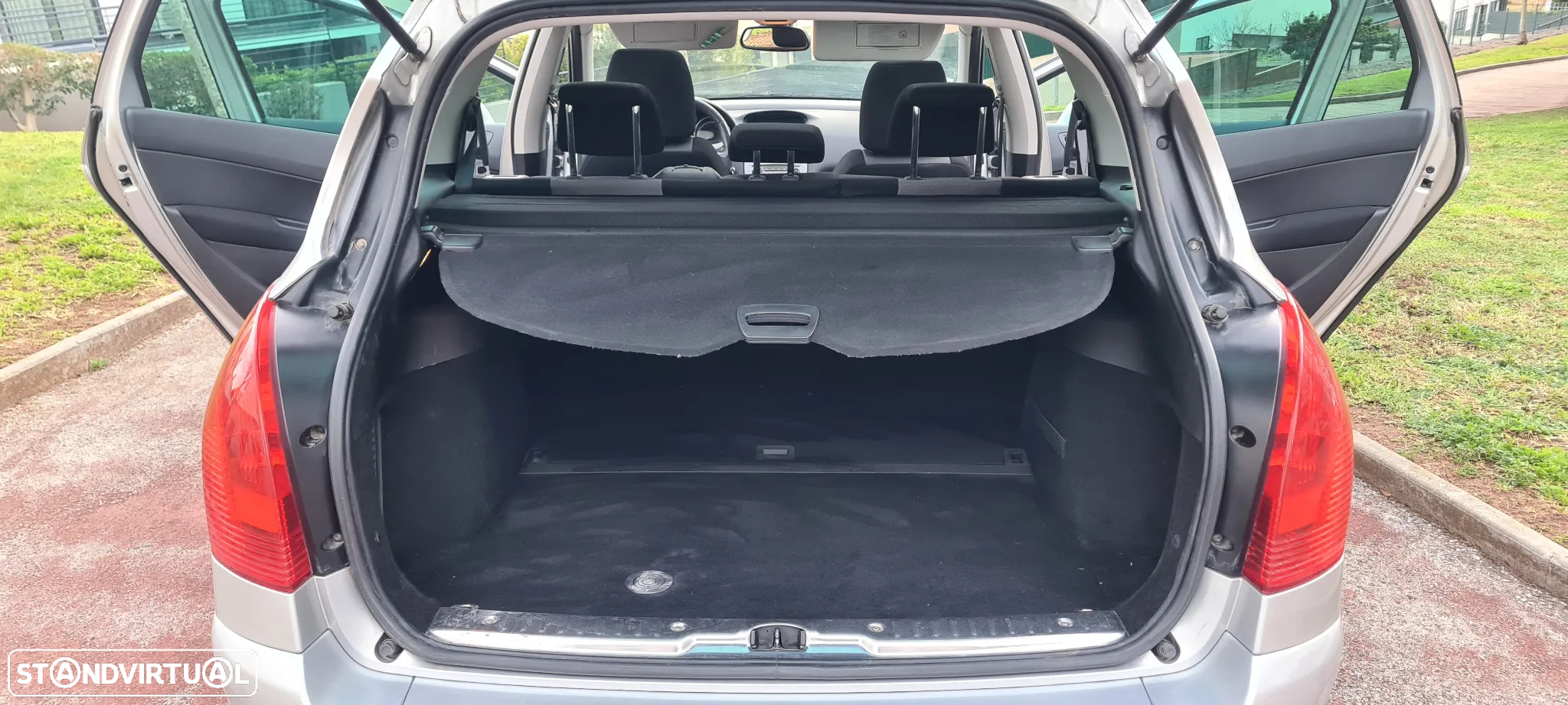 Peugeot 308 SW 1.6 HDi Sport CVM6 - 23