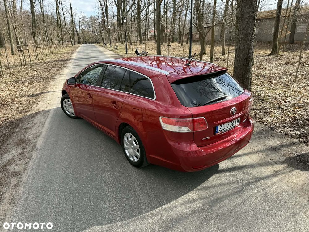 Toyota Avensis 1.8 Sol EU5 - 23