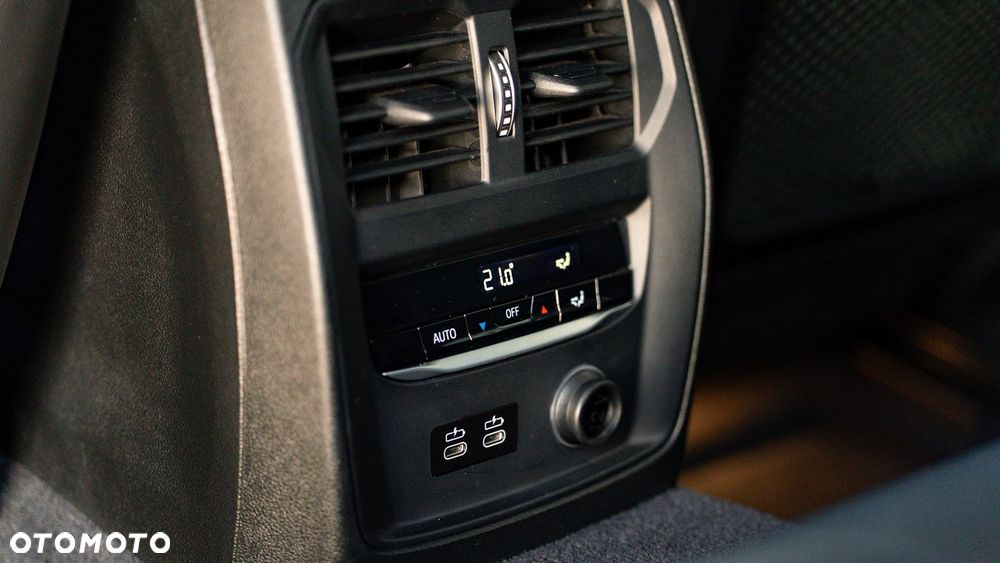 BMW Seria 3 320d M Sport - 22