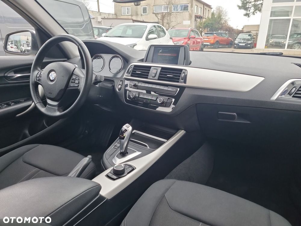 BMW Seria 1 118i - 10