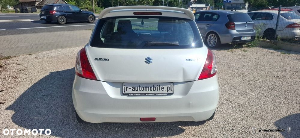 Suzuki Swift 1.2 Club - 10