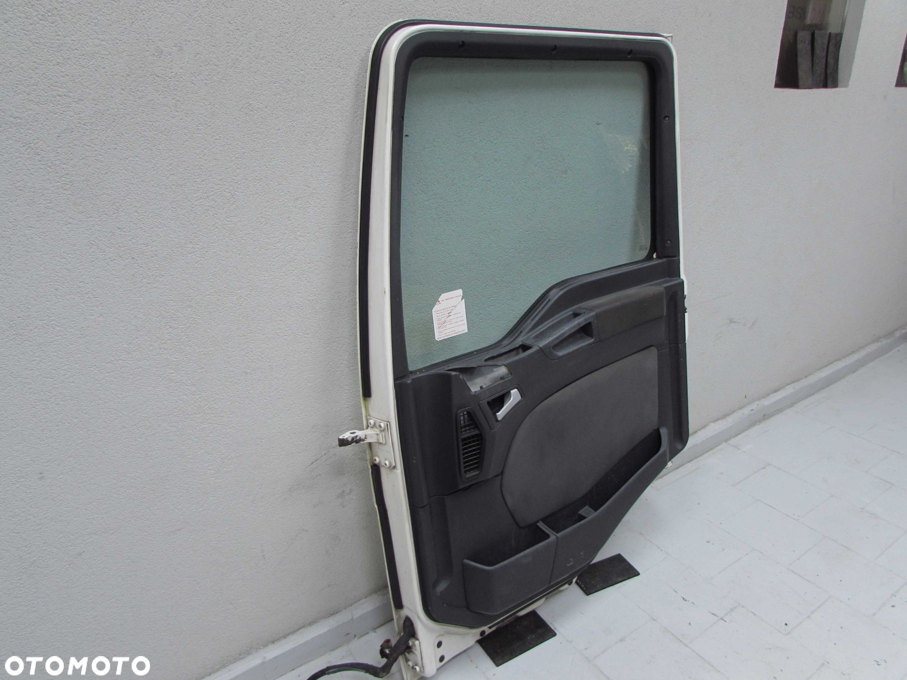MAN TGL TGM TGA 8-180 07-12 DRZWI PRAWE PRZOD KPL - 8