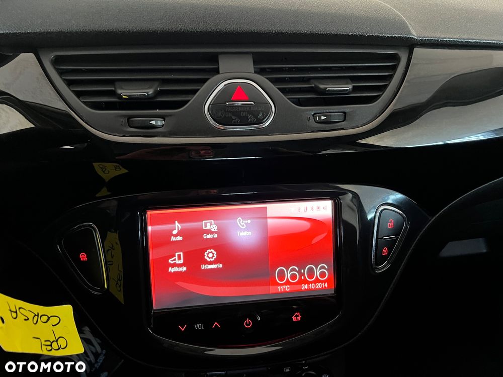 Opel Corsa 1.2 16V Cosmo - 25