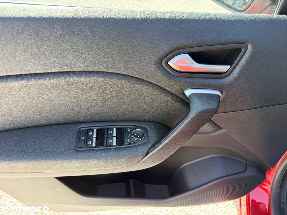 Renault Captur BLUE dCi 115 EDC BUSINESS EDITION - 19