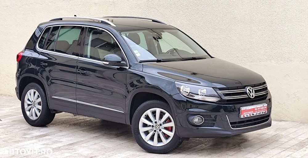Volkswagen Tiguan - 1