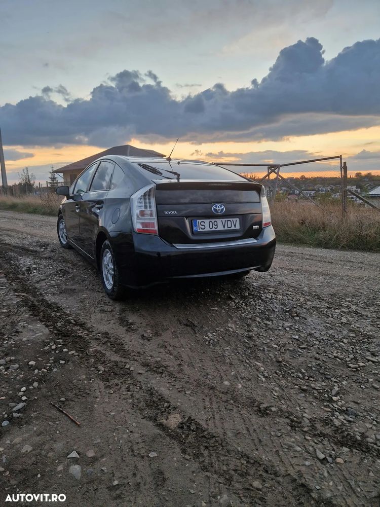 Toyota Prius - 7