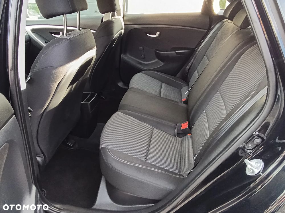 Hyundai i30 1.4 CRDi Intro Edition - 8