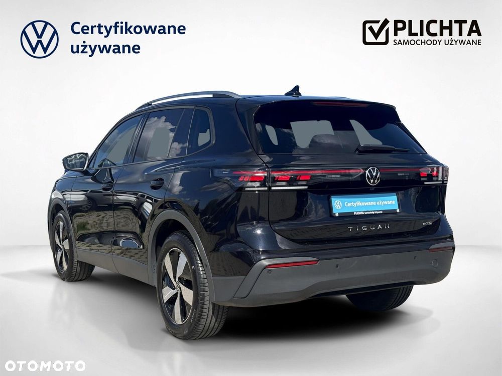 Volkswagen Tiguan - 4