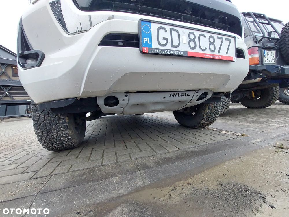 Toyota Hilux 2.8 D-4D Double Cab SR5+ 4x4 - 13