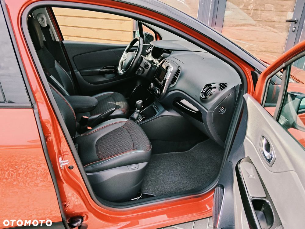 Renault Captur TCe 120 EDC Helly Hansen - 24
