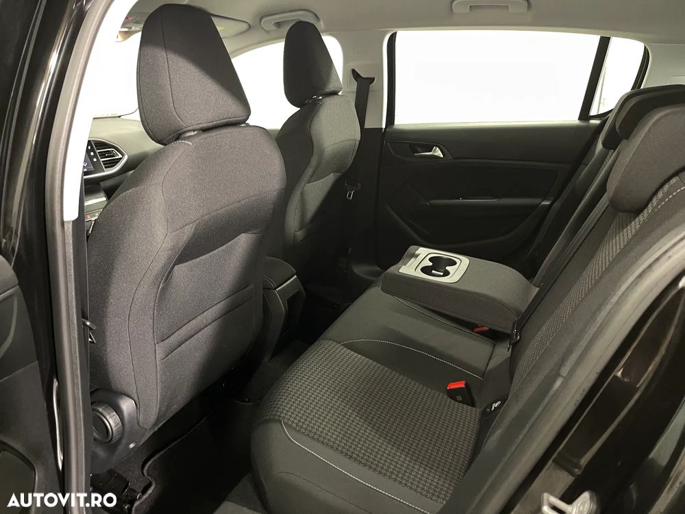 Peugeot 308 PureTech 110 Stop & Start Active Pack - 12