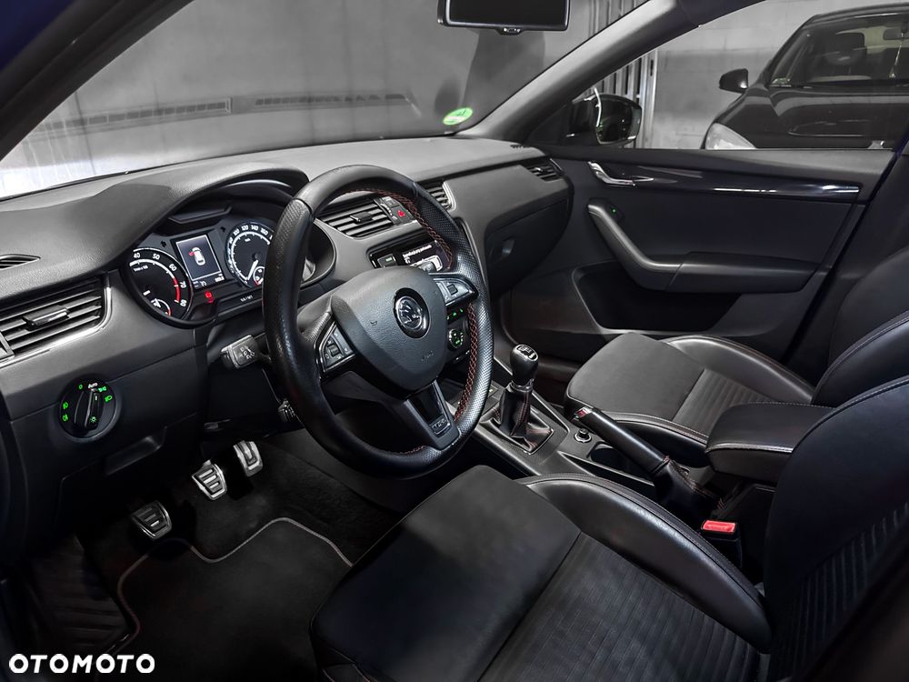 Skoda Octavia 2.0 TSI (Green tec) RS - 23