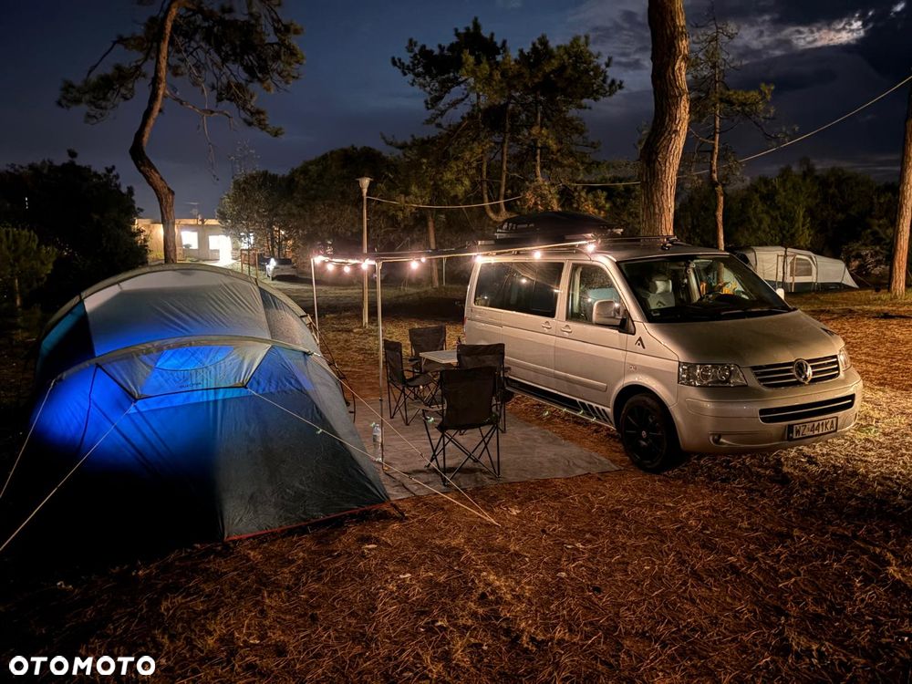 Volkswagen Multivan - 23