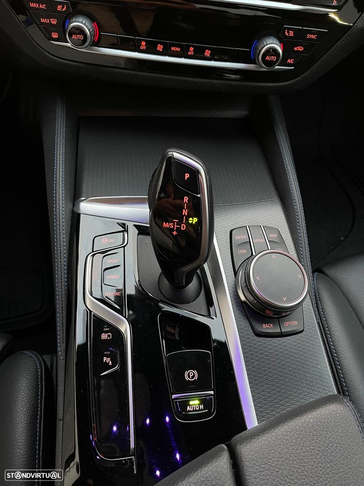 BMW 530 e Pack M - 8