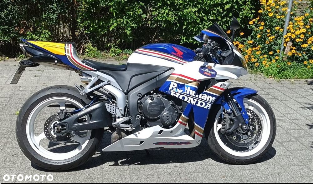 Honda CBR - 1