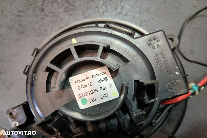 Ventilator aeroterma 52421335 52421335 Opel Astra H [facelift] [2005 - 4