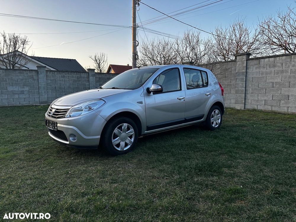 Dacia Sandero 1.2 16V - 1