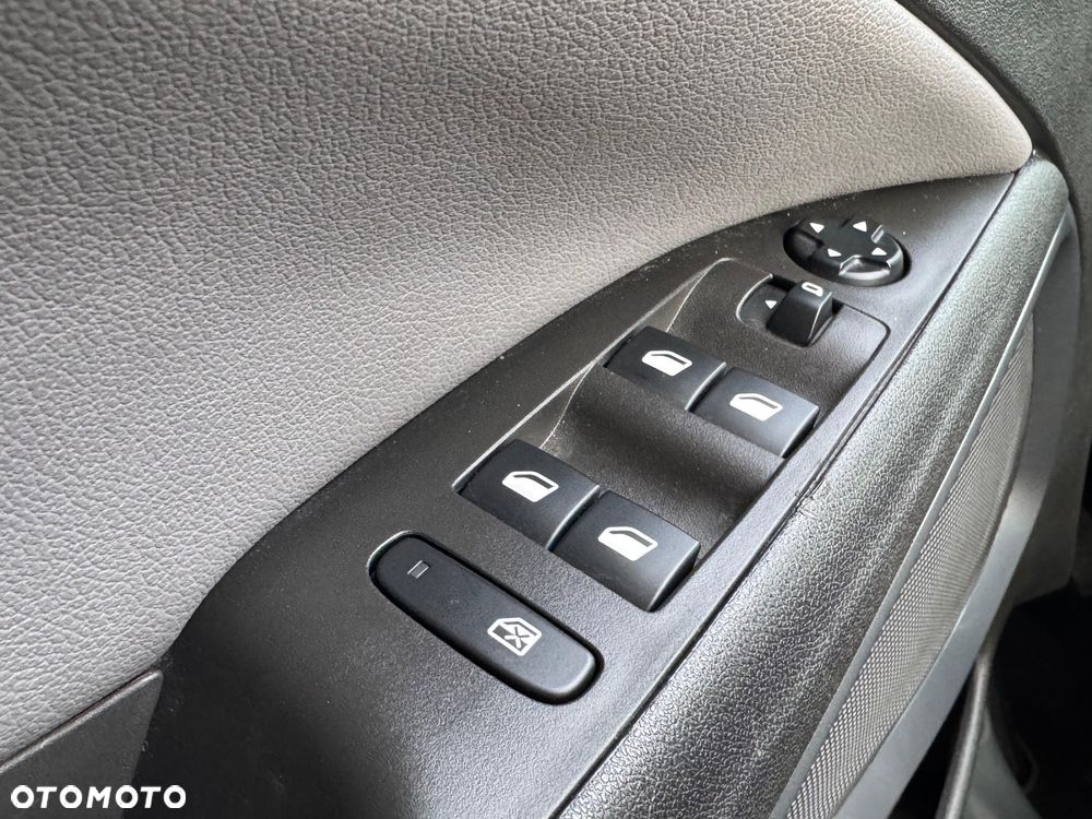 Opel Crossland X 1.2 T Eco Enjoy S&S - 18