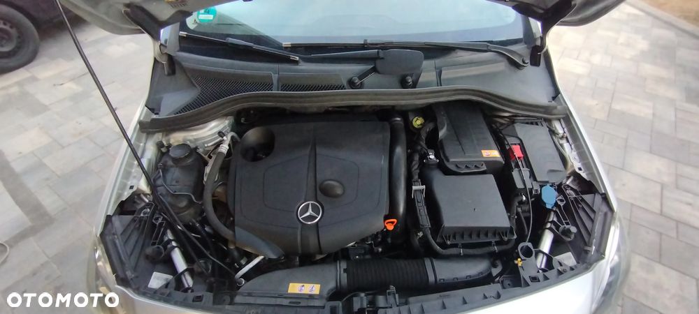 Mercedes-Benz Klasa B 180 CDI (BlueEFFICIENCY) - 8