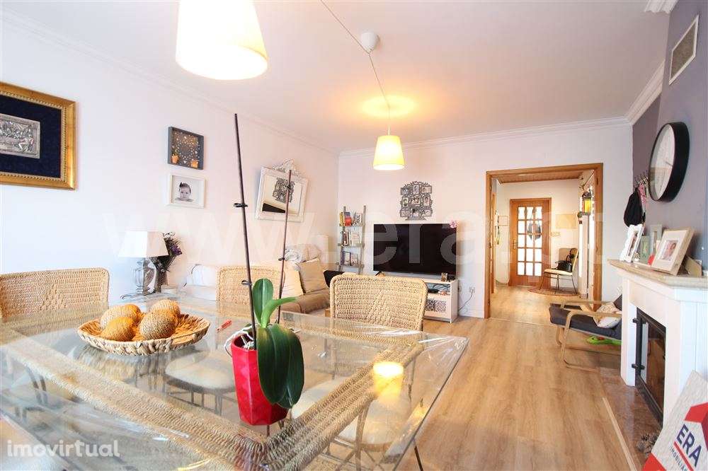 Moradia Geminada 4 quartos, Venda - Grande imagem: 2/37
