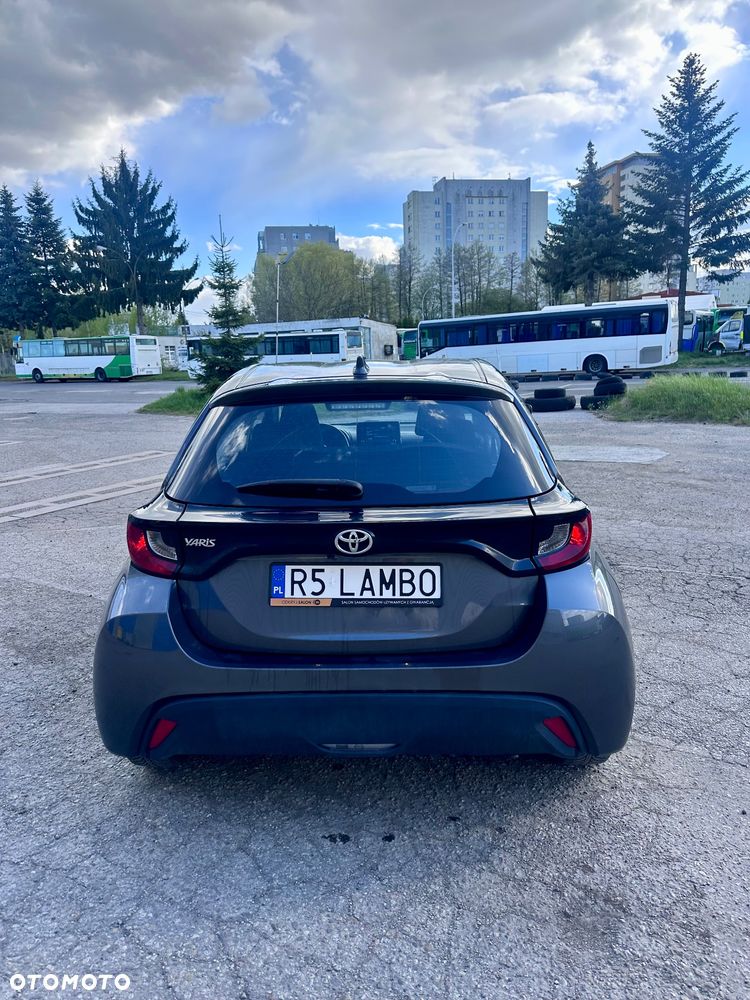 Toyota Yaris 1.5 Style CVT - 6