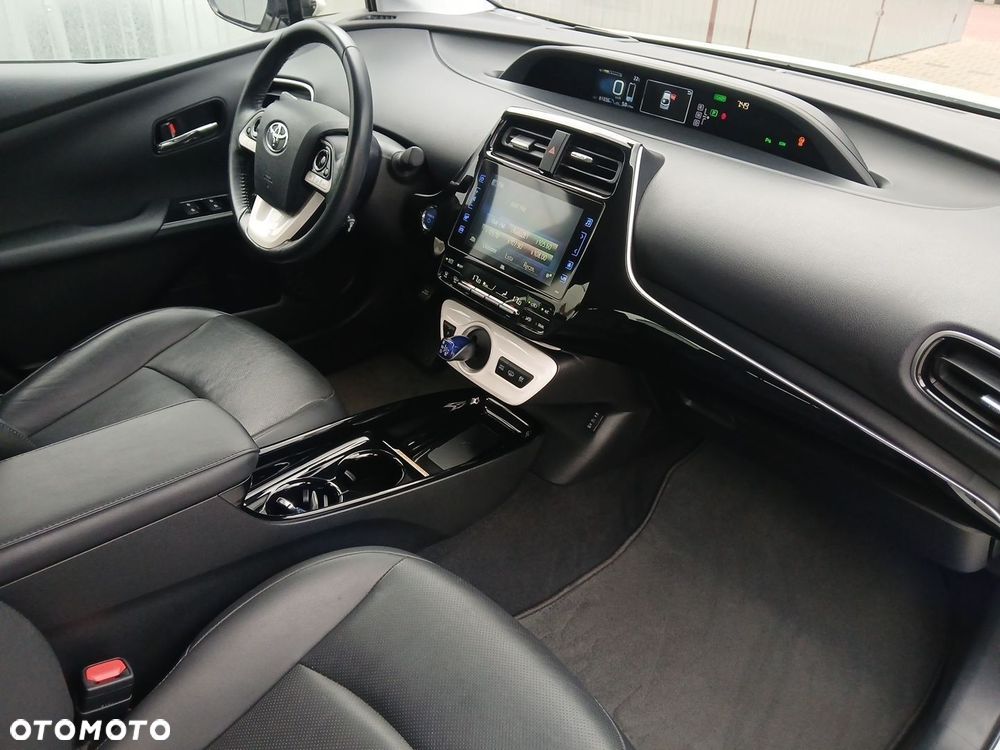 Toyota Prius - 10