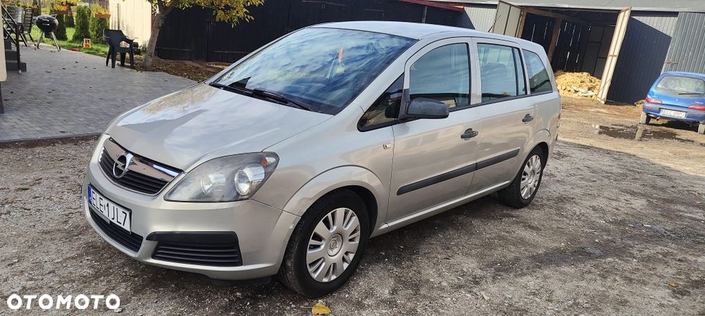 Opel Zafira - 1