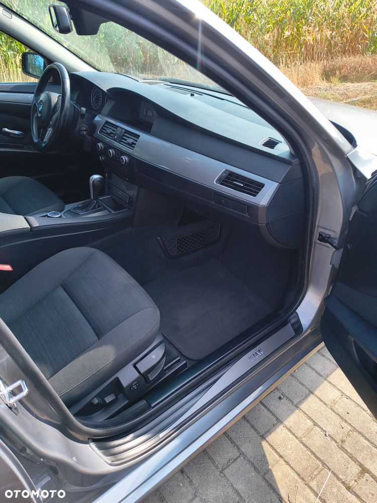 BMW Seria 5 520d Special Edition - 22