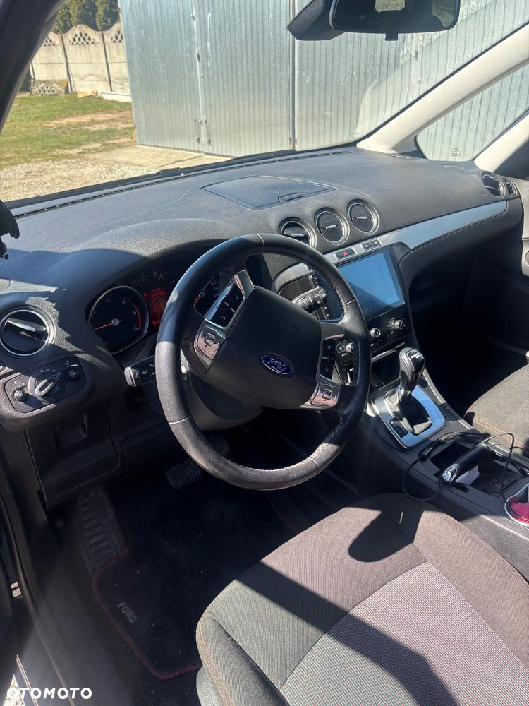 Ford Galaxy - 5