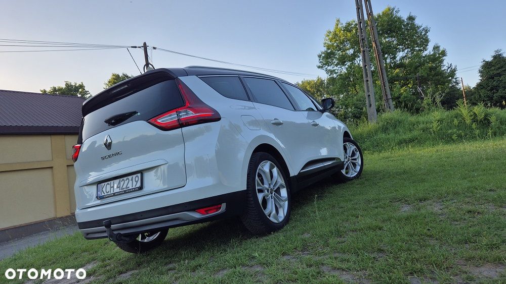 Renault Grand Scenic - 21