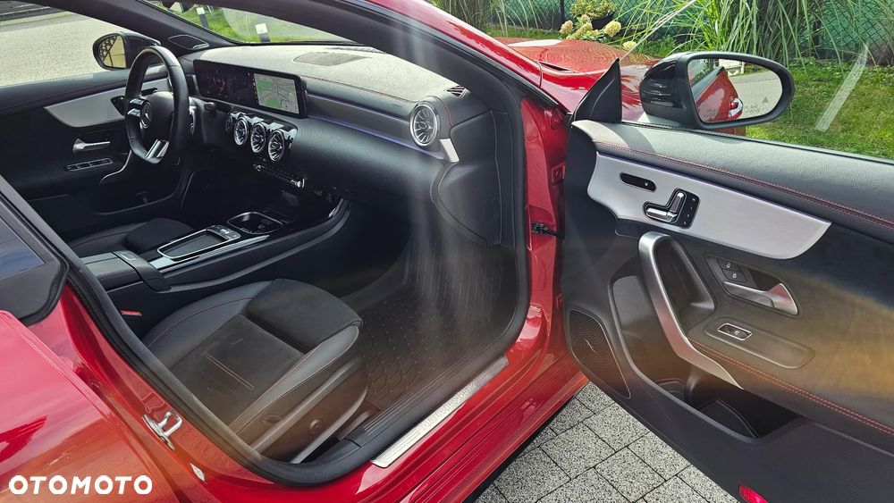 Mercedes-Benz CLA 250 mHEV 4-Matic AMG Line 8G-DCT - 21