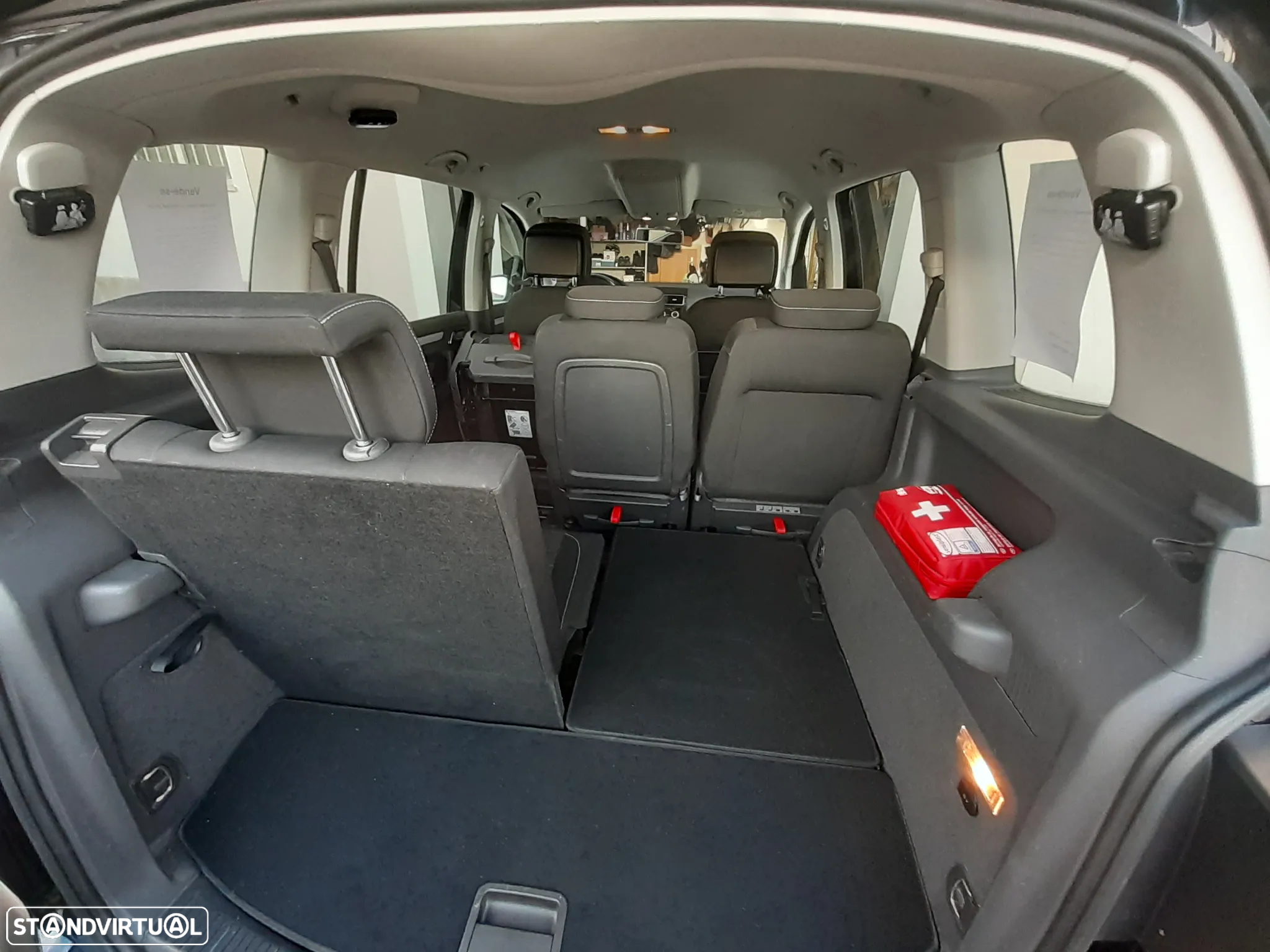 VW Touran 1.6 TDI DPF BlueMotion Cup - 14