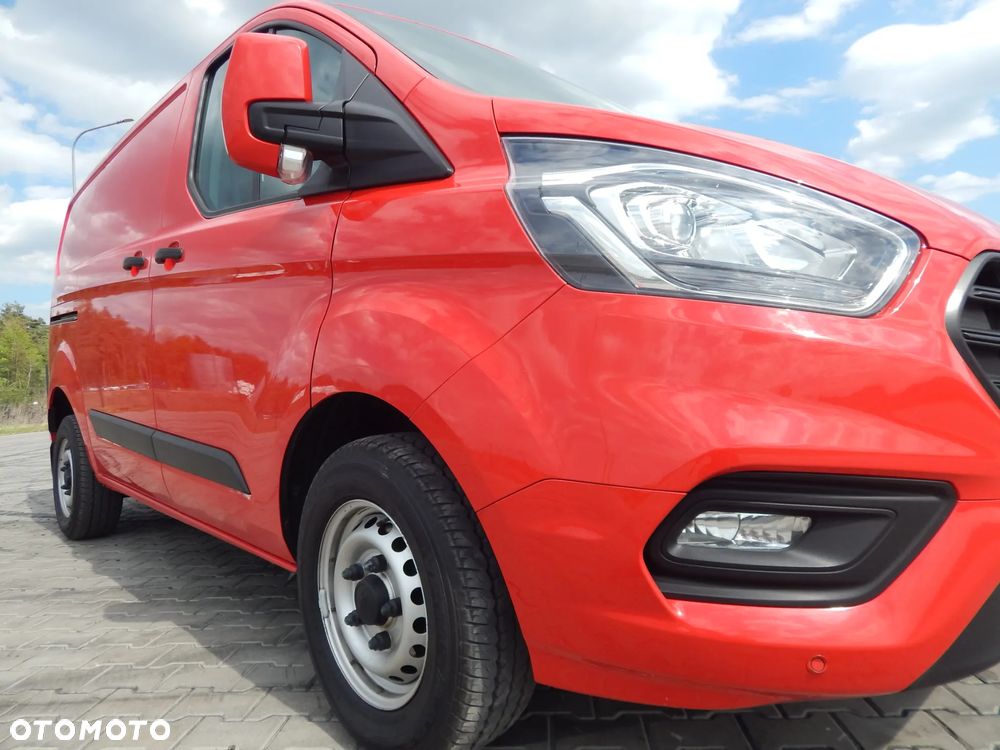 Ford Custom Transit - 33