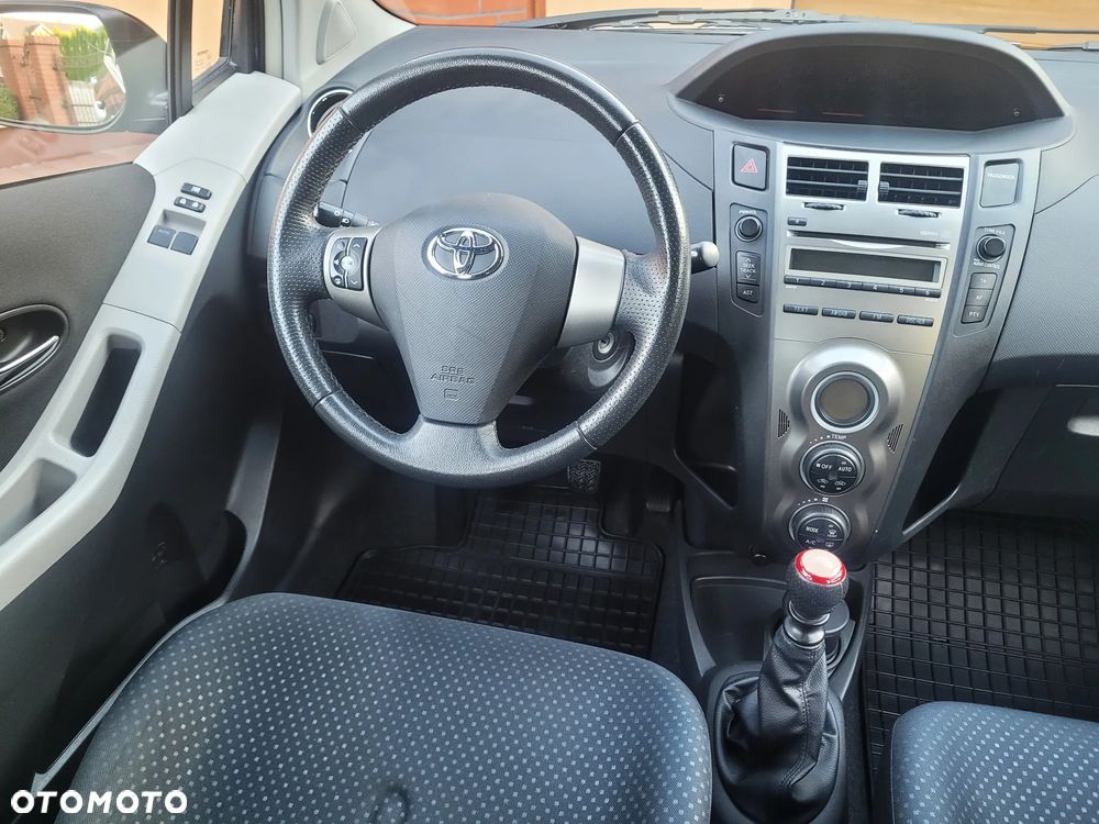 Toyota Yaris 1.33 VVT-i Trend - 10