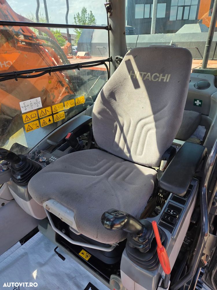Hitachi ZX350LCN-6, 2020, 11.568h, cupa NOUA 2,2mc, 35,4 tone, Ad sapare 7,5m, latime 2,99m, lant 80% bun doar 900h deplasare, inst picon, inst rotire pe brate, camera spate si laterale, Isuzu, posibil leasing 4 ani-PROMOTIE 86.900 EUR+Tva - 32