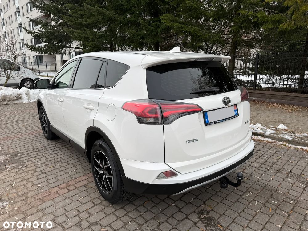 Toyota RAV4 2.0 D-4D Premium 4x2 - 7
