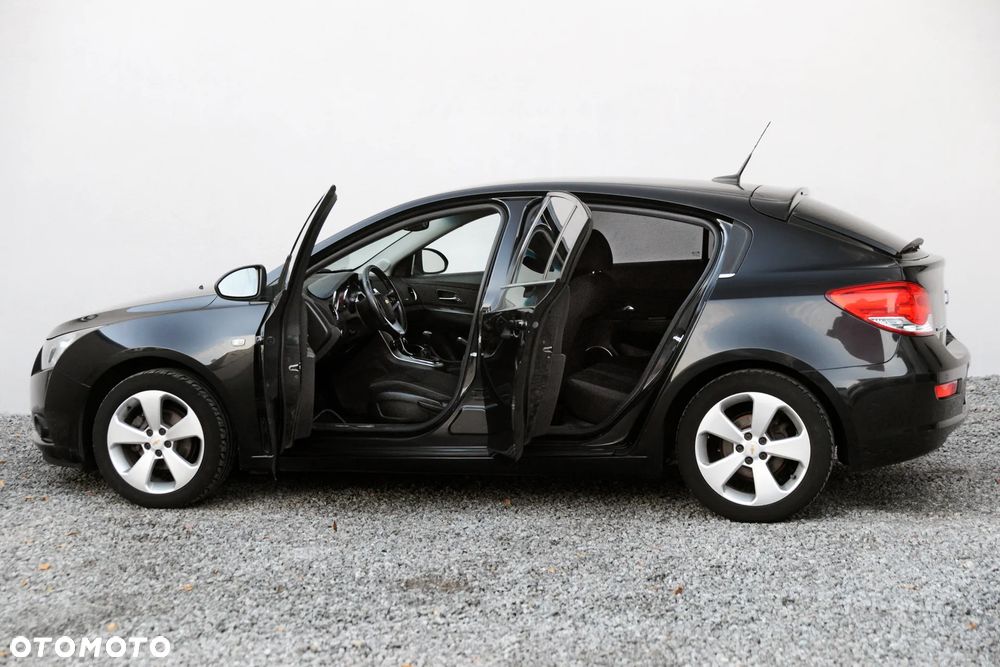 Chevrolet Cruze 1.8 LT - 21
