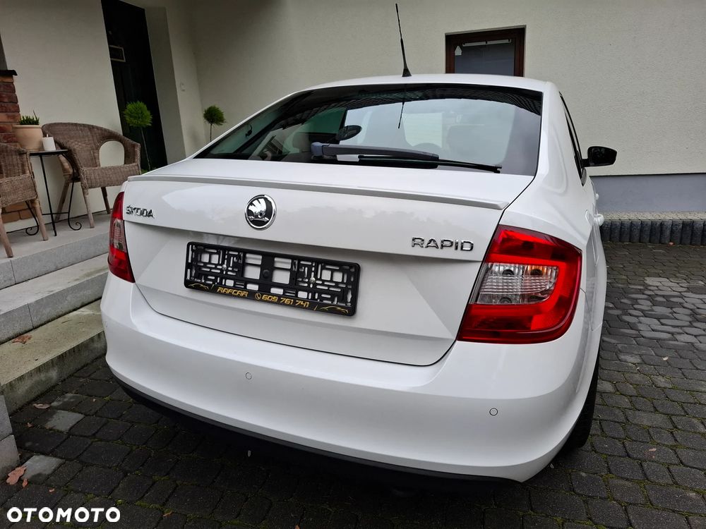 Skoda RAPID 1.4 TSI DSG Ambition - 26