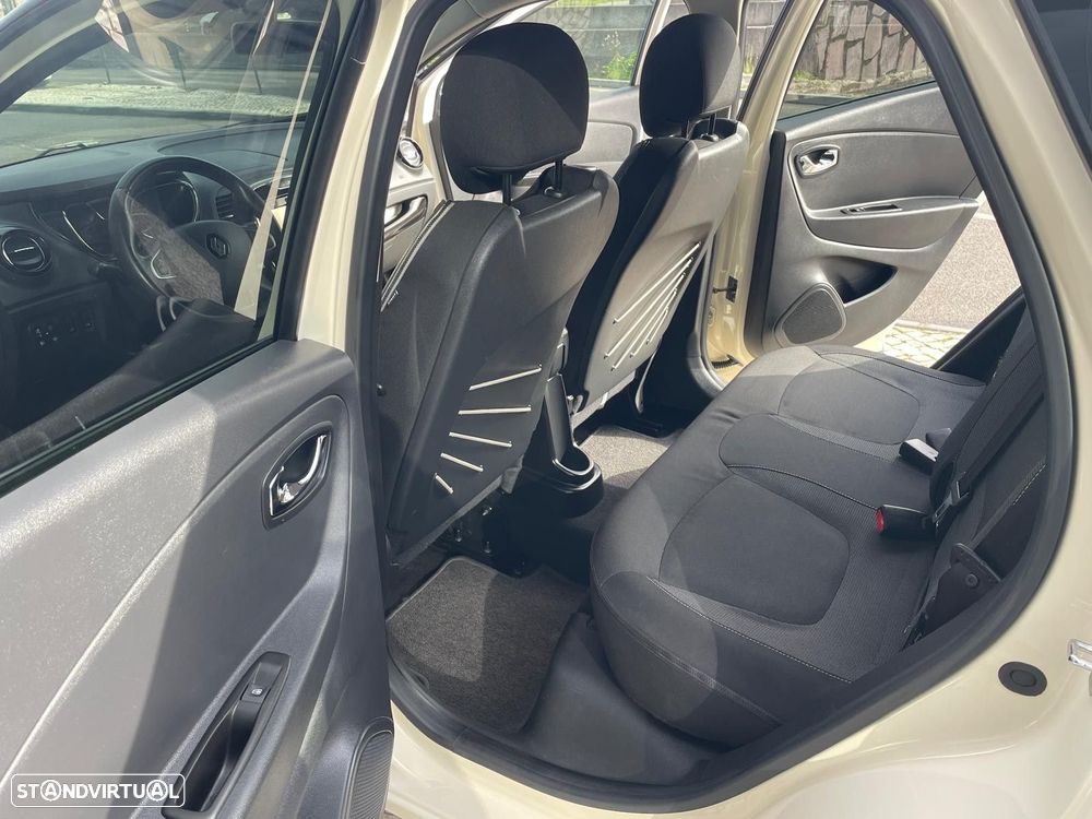 Renault Captur 0.9 TCE Exclusive - 9