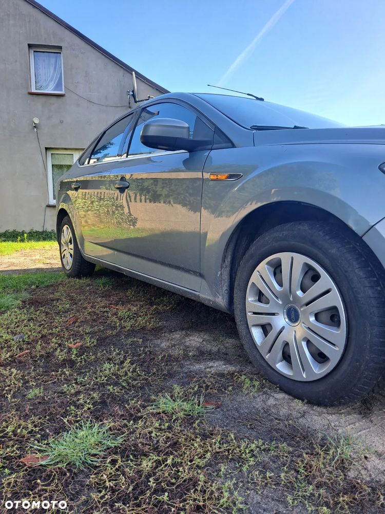 Ford Mondeo 2.0 TDCi Black Magic - 2