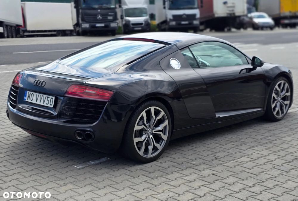Audi R8 Coupé 4.2 Quattro R tronic - 5