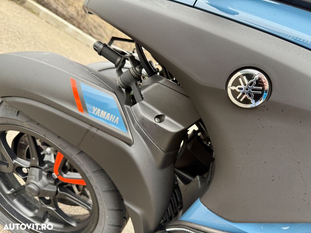 Yamaha Tricity 300 - 19