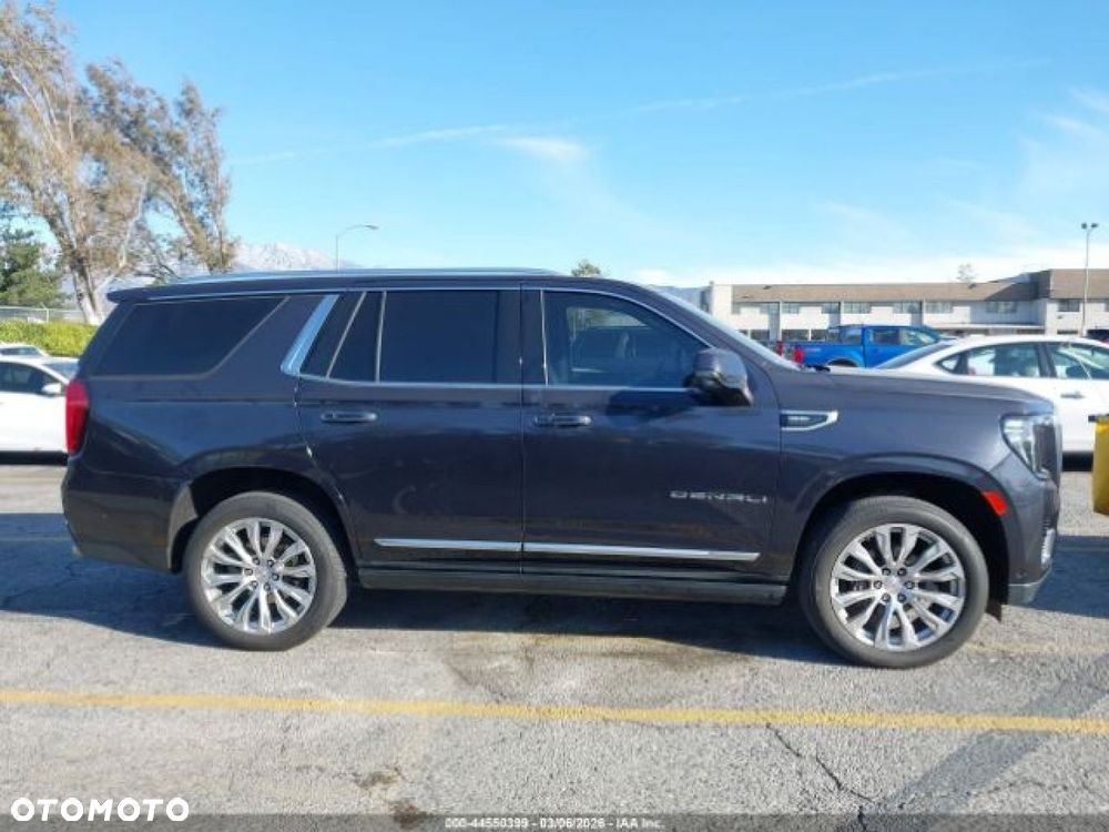 GMC Yukon - 5