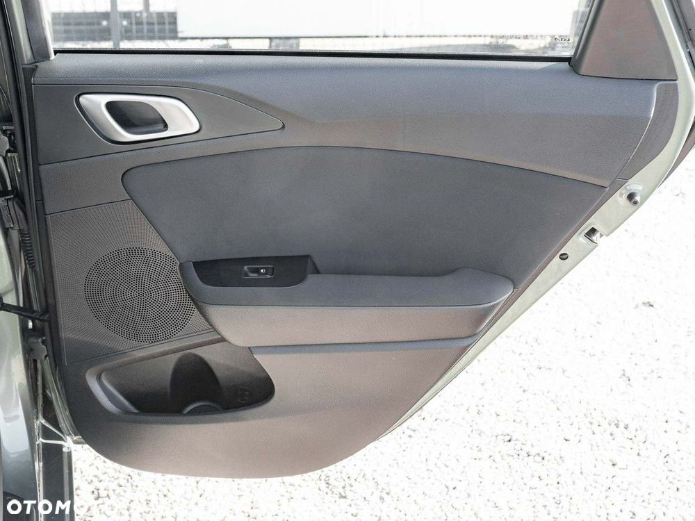 Kia Ceed 1.5 T-GDI M DCT - 27