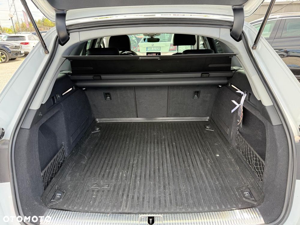 Audi A4 Avant 2.0 TDI S tronic design - 26
