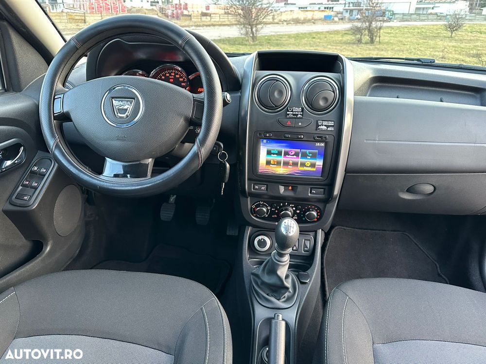 Dacia Duster dCi 110 FAP 4x4 Blackshadow - 25